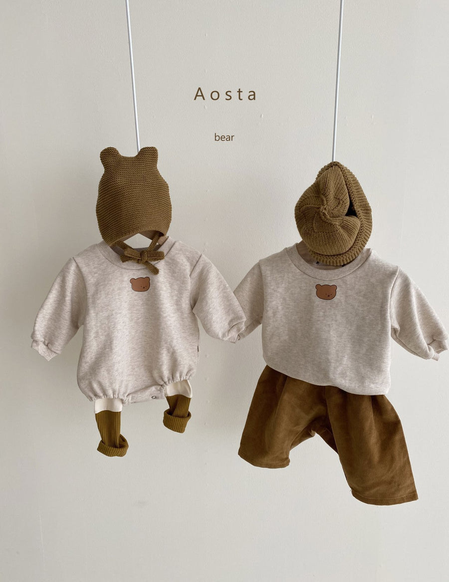 Aosta Tongtong Bear Sweater (2 colour options)