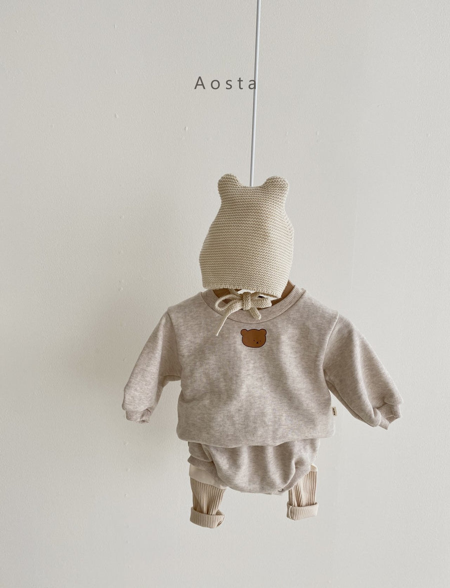 Aosta Tongtong Bear Sweater (2 colour options)