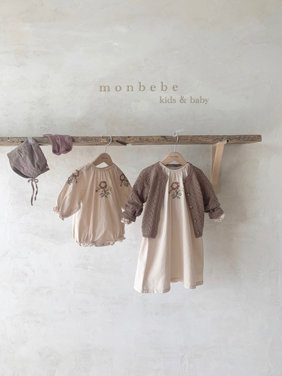 Monbebe Embroidery Romper (2 colour options) - ooyoo