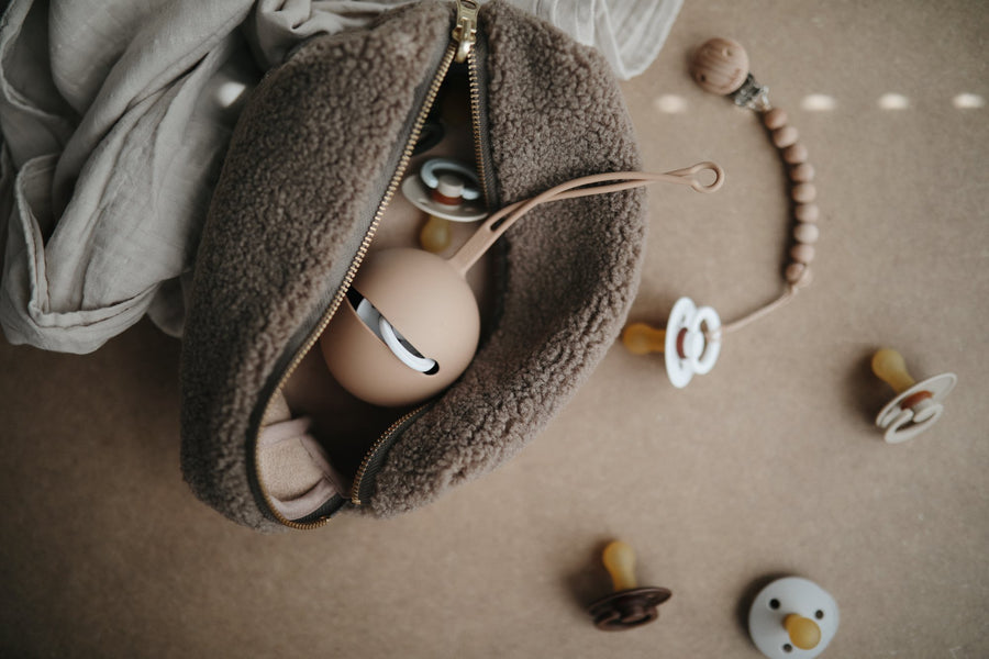 Mushie Pacifier Case (Pale Taupe) - ooyoo